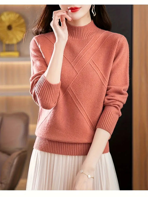 A Chic, Modern Pullover for Effortless Autumn and Winter Style