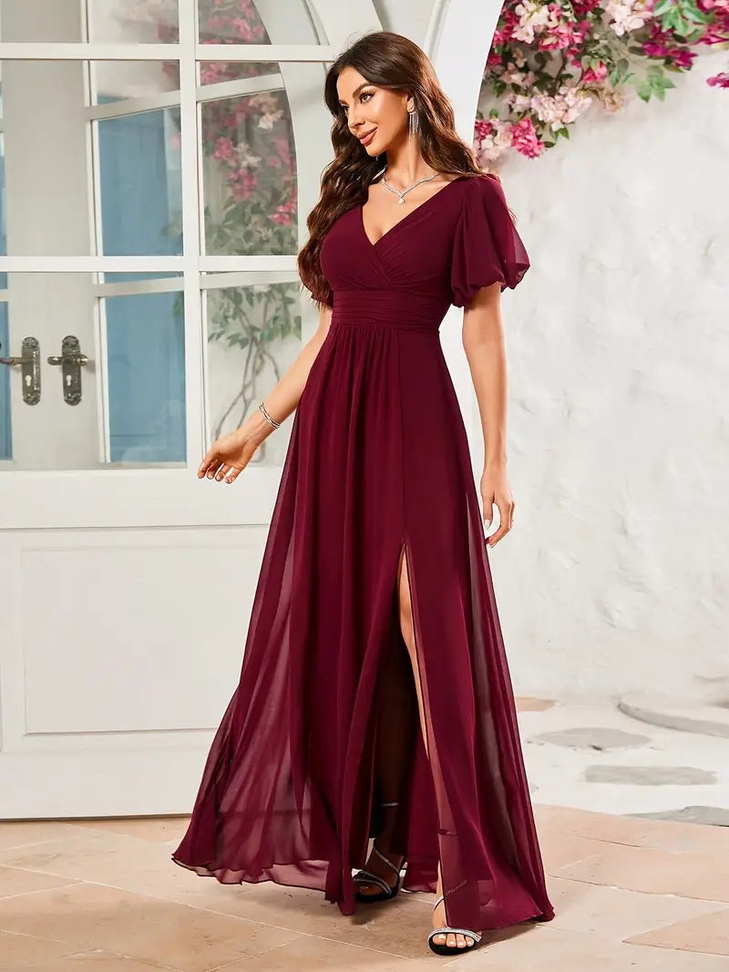 Elegant V-Neck Mermaid Trumpet Evening Gown with Short Sleeves, Chest Padding & Floor-Length Train – Perfect for Weddings, Proms & Special Occasions