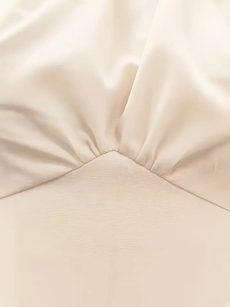 Elegant Two-Piece Long-Sleeve Blazer & Wide-Leg Pants Suit — Refined Neutral Set for Polished Work and Evening Looks