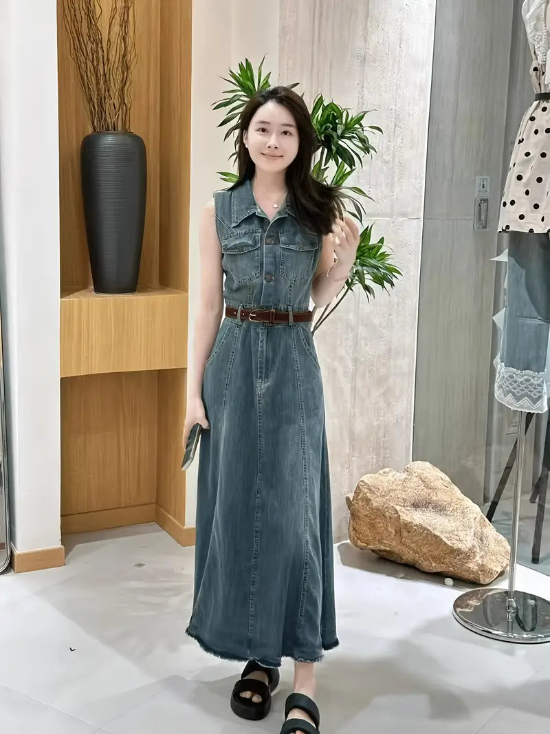 Sleeveless Long Denim Belted Maxi Dress with Chest Pockets & Button-Front Closure – Vintage Casual Elegance