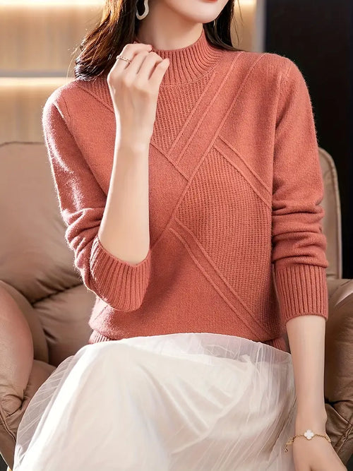 A Chic, Modern Pullover for Effortless Autumn and Winter Style